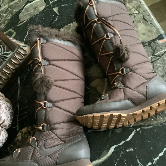 Nike apres skyhigh brown tall wedge sneaker boots size 7 - Picture 5 of 8